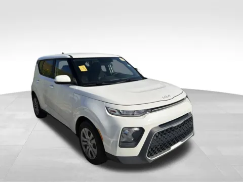 More photos of 2022 Kia Soul LX at Gregg Young Chevrolet of Omaha, NE