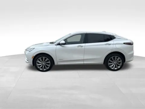 More photos of 2025 Buick Envista Avenir at Gregg Young Buick GMC Indianola, IA