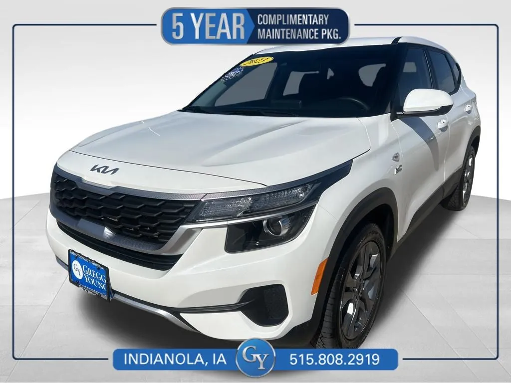 White 2023 Kia Seltos LX for sale in Indianola, IA