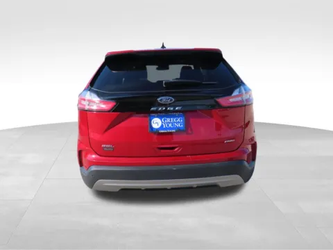 More photos of 2022 Ford Edge SEL at Gregg Young Buick GMC Indianola, IA