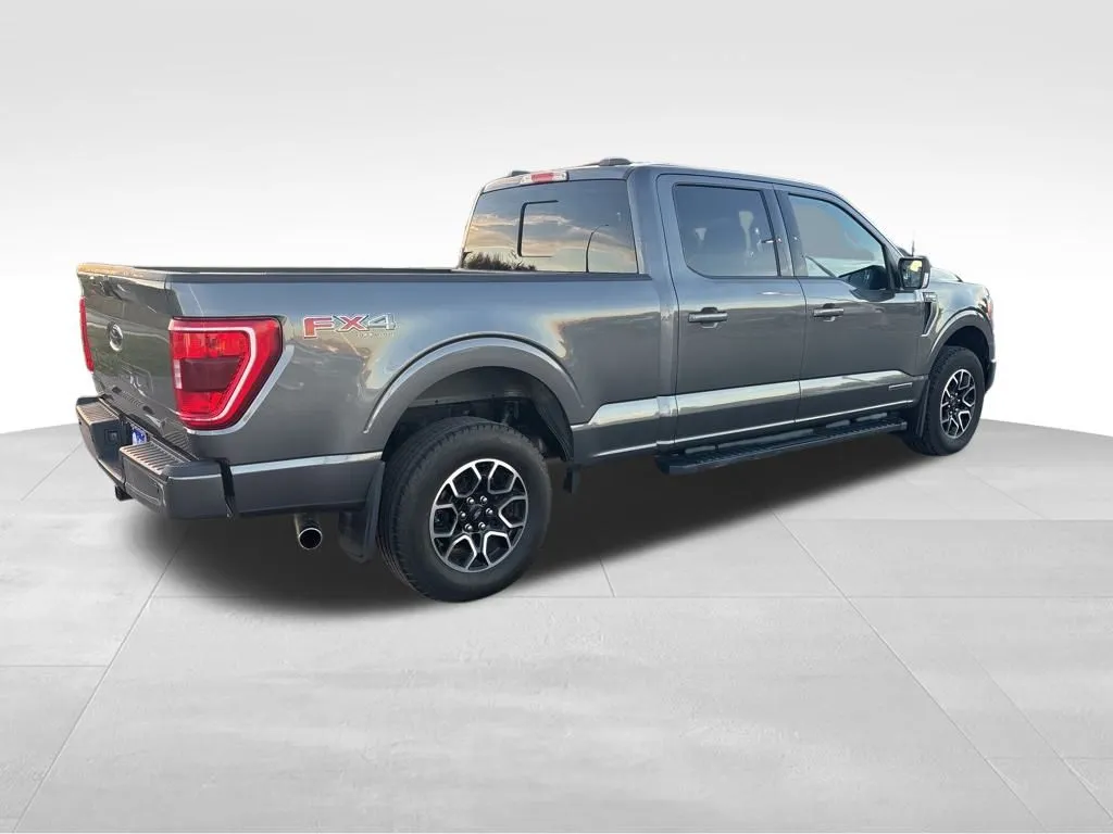 2023 Ford F-150 XLT photo 3