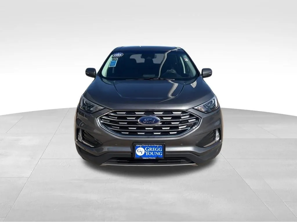 2024 Ford Edge Titanium photo 4