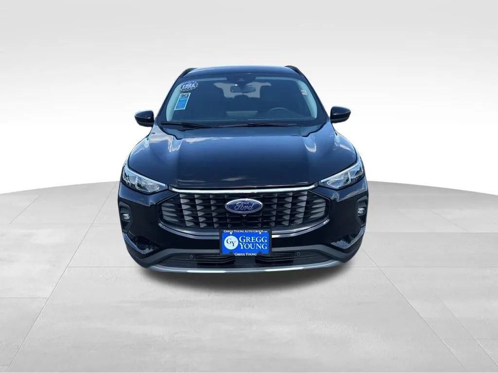 2024 Ford Escape Platinum photo 4