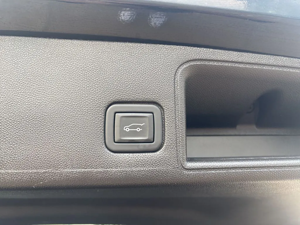 2024 Gmc Terrain SLT photo 4