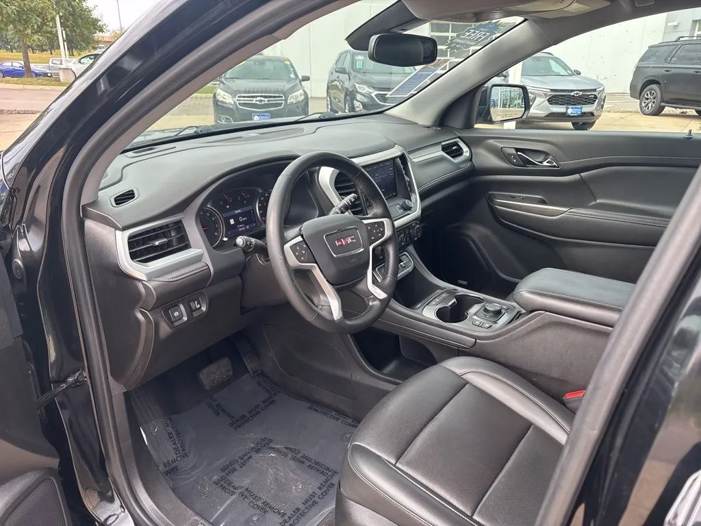 2023 Gmc Acadia SLT photo 4