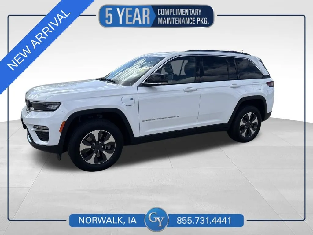 White 2023 Jeep Grand Cherokee 4xe for sale in Norwalk, IA