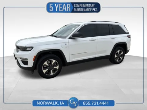 White 2023 Jeep Grand Cherokee 4xe for sale in Norwalk, IA