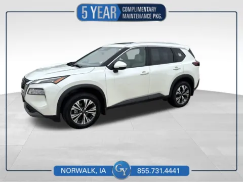 White 2023 Nissan Rogue SV for sale in Norwalk, IA