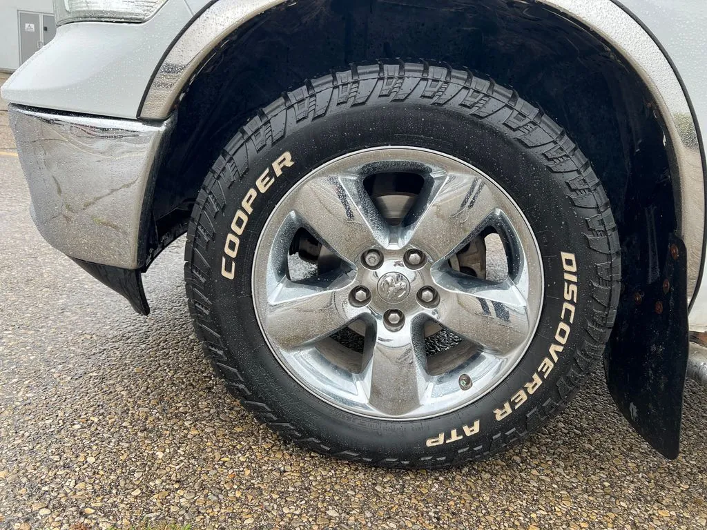 2014 Ram 1500 Big Horn photo 3