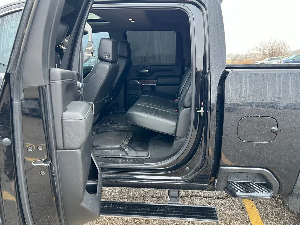 2021 Gmc Sierra 2500 HD Denali Ultimate photo 2