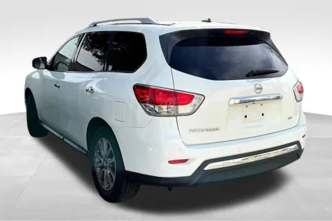 More photos of 2016 Nissan Pathfinder SV at Gregg Young Chevrolet Marshalltown, IA