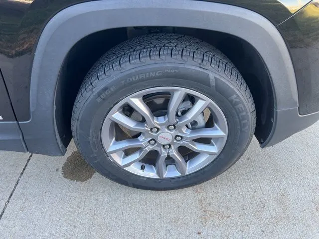 2024 Gmc Terrain SLT photo 4