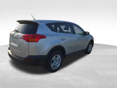 More photos of 2015 Toyota RAV4 LE at Gregg Young Toyota of Ottumwa, IA