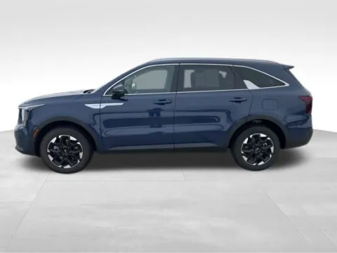 Another view of 2024 Kia Sorento S for sale in Ottumwa, IA at Gregg Young Toyota of Ottumwa