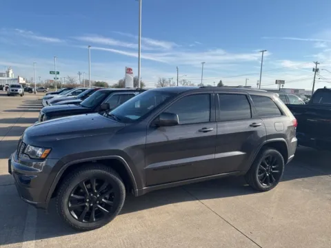 Photos of 2021 Jeep Grand Cherokee Laredo X for sale in Ottumwa, IA at Gregg Young Toyota of Ottumwa
