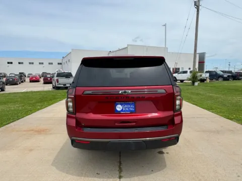 More photos of 2021 Chevrolet Suburban Z71 at Gregg Young Toyota of Ottumwa, IA
