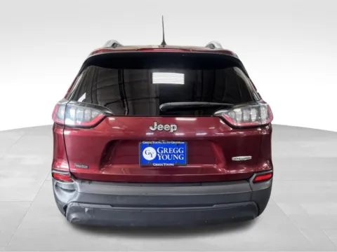 More photos of 2019 Jeep Cherokee Latitude at Gregg Young Toyota of Ottumwa, IA