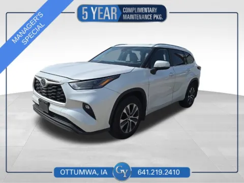 Unknown 2024 Toyota Highlander XLE for sale in Ottumwa, IA
