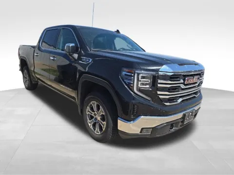 More photos of 2025 GMC Sierra 1500 SLT at Gregg Young Toyota of Ottumwa, IA