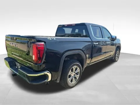 More photos of 2025 GMC Sierra 1500 SLT at Gregg Young Toyota of Ottumwa, IA