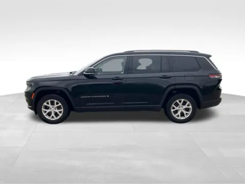 More photos of 2022 Jeep Grand Cherokee L Limited at Gregg Young Toyota of Ottumwa, IA