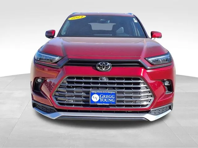 2024 Toyota Highlander Hybrid Platinum photo 4