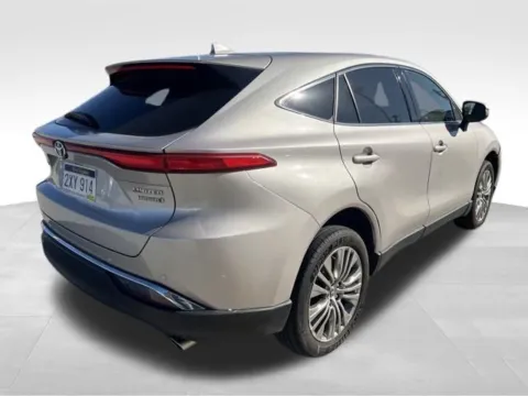 More photos of 2021 Toyota Venza Limited at Gregg Young Toyota of Columbus, NE