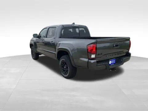More photos of 2022 Toyota Tacoma SR5 at Gregg Young Toyota of Columbus, NE