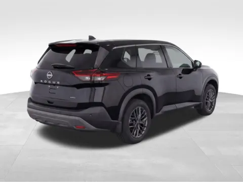 More photos of 2023 Nissan Rogue S at Gregg Young Toyota of Columbus, NE