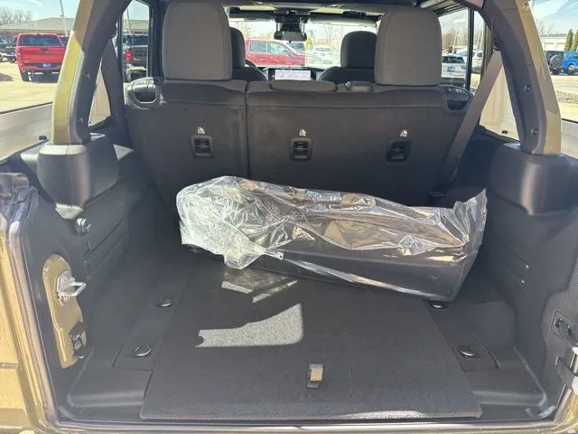 2025 Jeep Wrangler Willys photo 2