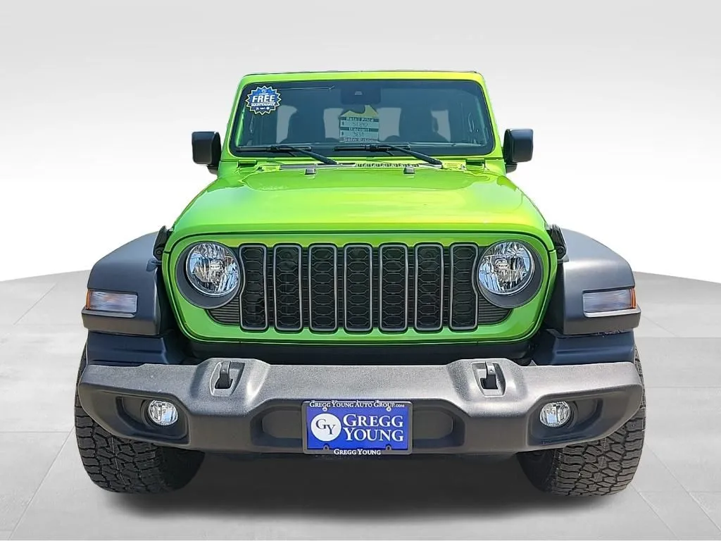 2025 Jeep Wrangler Sport S photo 3