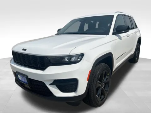 Photos of 2025 Jeep Grand Cherokee Altitude X for sale in Newton, IA at Gregg Young of Newton