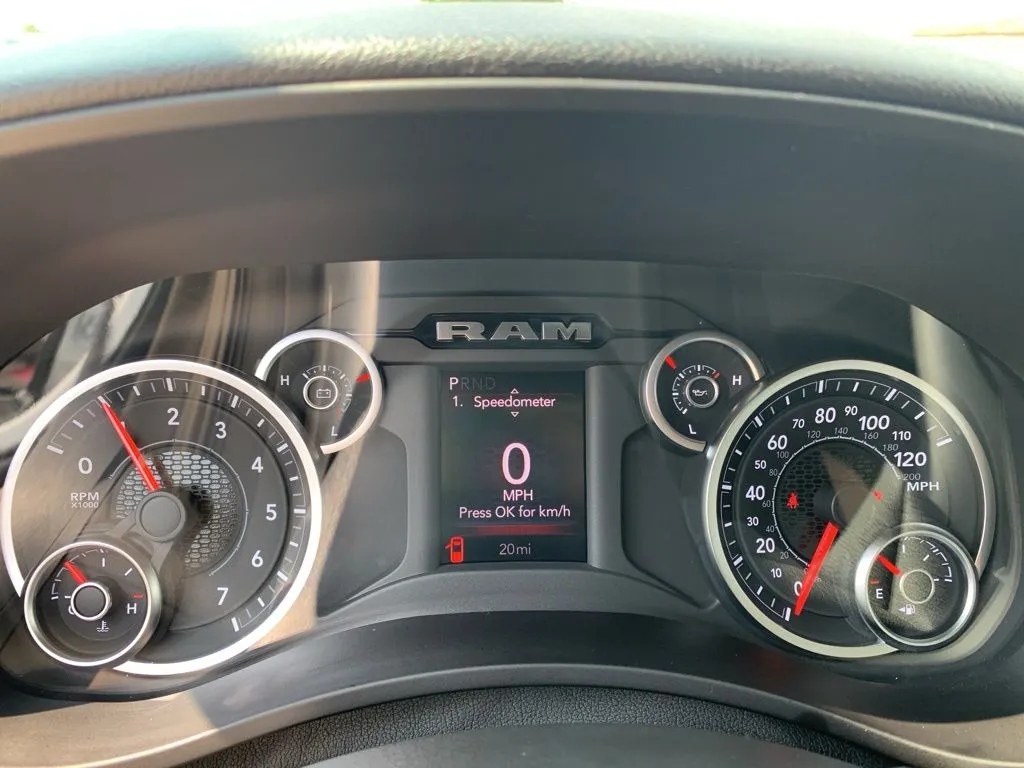 2025 Ram 2500 Big Horn photo 4