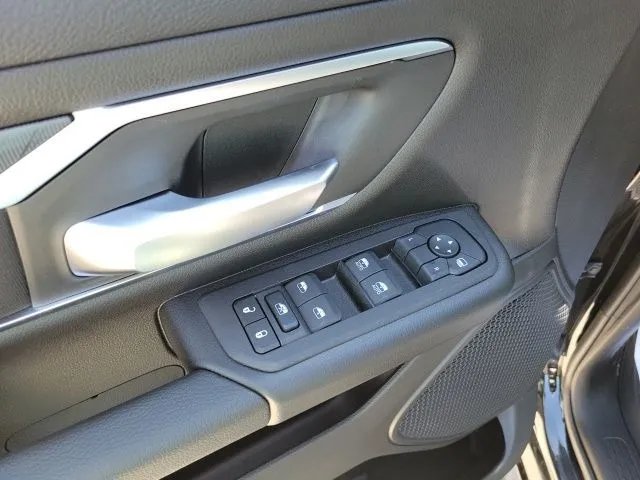 2025 Ram 1500 Big Horn Lone Star photo 4