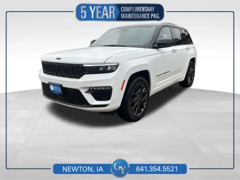 White 2025 Jeep Grand Cherokee Summit for sale in Newton, IA