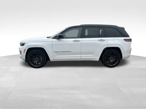 Photos of 2025 Jeep Grand Cherokee Summit for sale in Newton, IA at Gregg Young of Newton