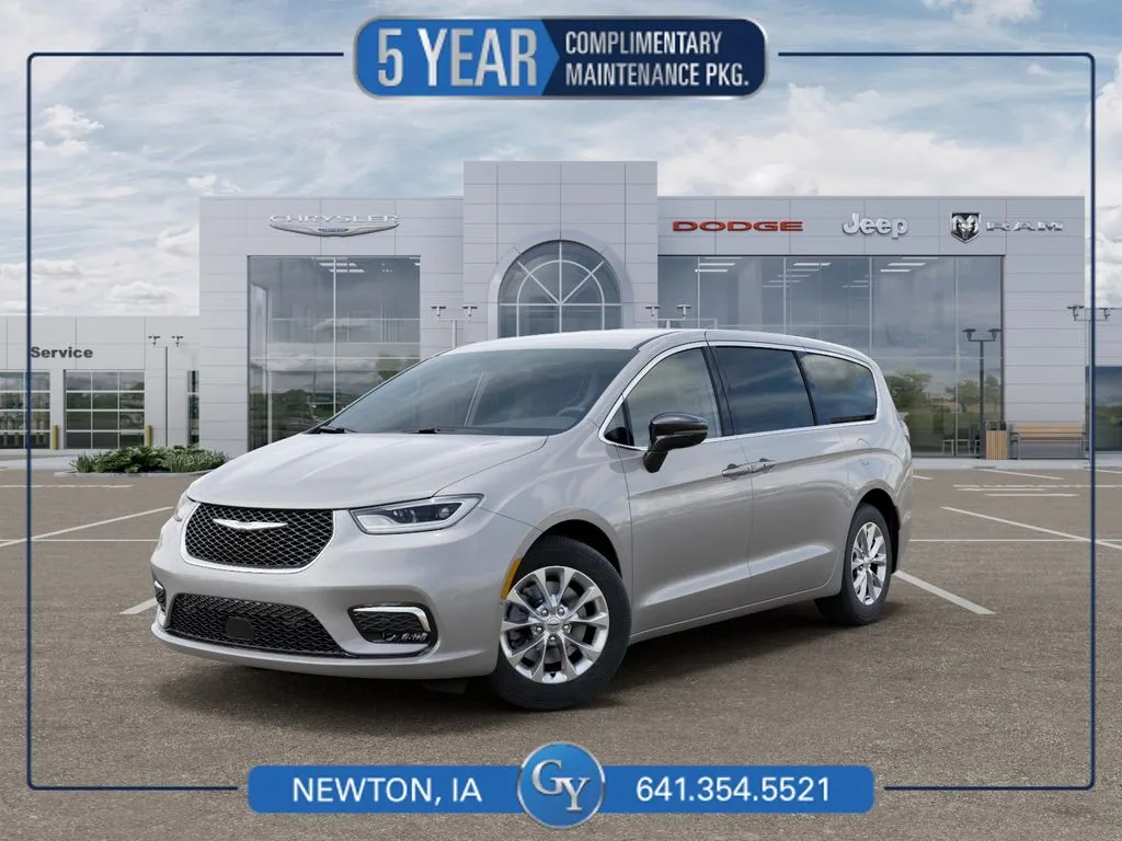 Silver 2026 Chrysler Pacifica Select for sale in Newton, IA