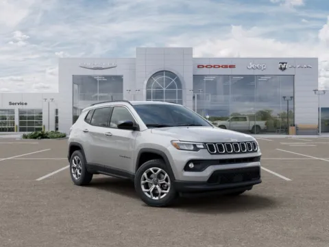 More photos of 2026 Jeep Compass Latitude at Gregg Young of Newton, IA