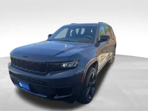 More photos of 2025 Jeep Grand Cherokee L Limited at Gregg Young of Newton, IA
