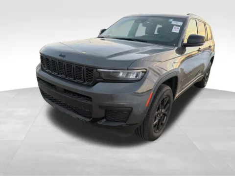 More photos of 2024 Jeep Grand Cherokee L Altitude at Gregg Young of Newton, IA
