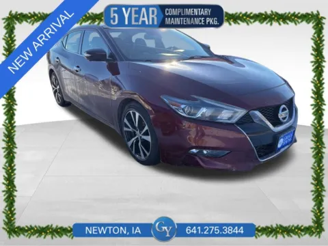 Red 2018 Nissan Maxima Platinum for sale in Newton, IA