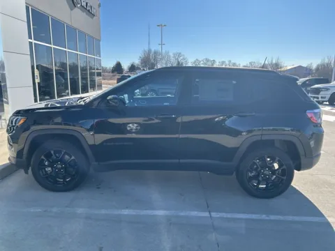 Photos of 2026 Jeep Compass Latitude for sale in Newton, IA at Gregg Young of Newton
