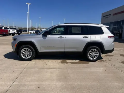 Photos of 2026 Jeep Grand Cherokee L Laredo for sale in Newton, IA at Gregg Young of Newton