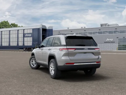 Another view of 2026 Jeep Grand Cherokee Laredo for sale in Newton, IA at Gregg Young of Newton