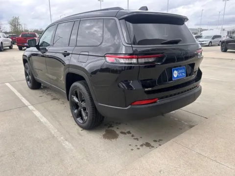 Another view of 2026 Jeep Grand Cherokee L Limited for sale in Newton, IA at Gregg Young of Newton
