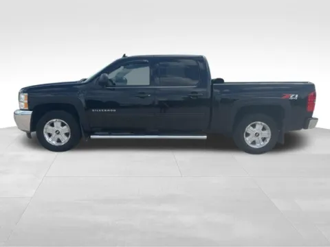 Another view of 2013 Chevrolet Silverado 1500 LT for sale in Newton, IA at Gregg Young of Newton