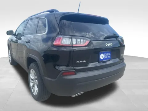 More photos of 2022 Jeep Cherokee Latitude Lux at Gregg Young of Newton, IA