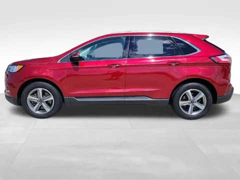 Another view of 2019 Ford Edge SEL for sale in Newton, IA at Gregg Young of Newton