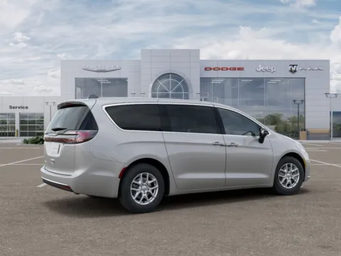 More photos of 2026 Chrysler Pacifica Select at Gregg Young of Newton, IA