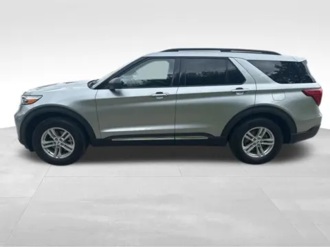 Another view of 2023 Ford Explorer XLT for sale in Newton, IA at Gregg Young of Newton